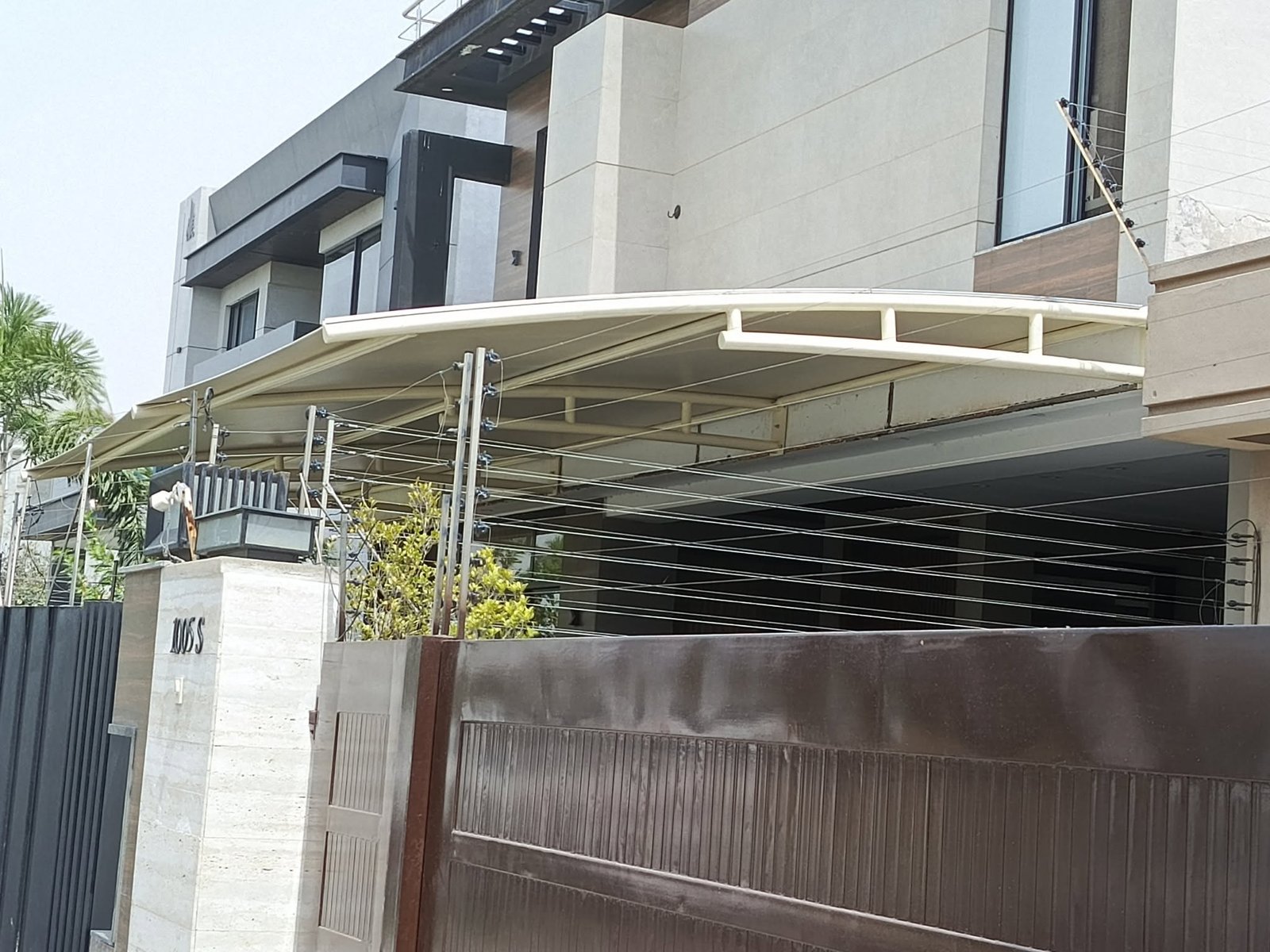 Who We Build Parking Shades For